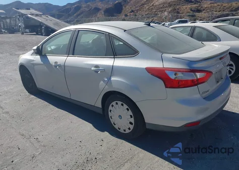 2012 Ford Focus Se из США, поврежденный, VIN 1FAHP3F20CL155455